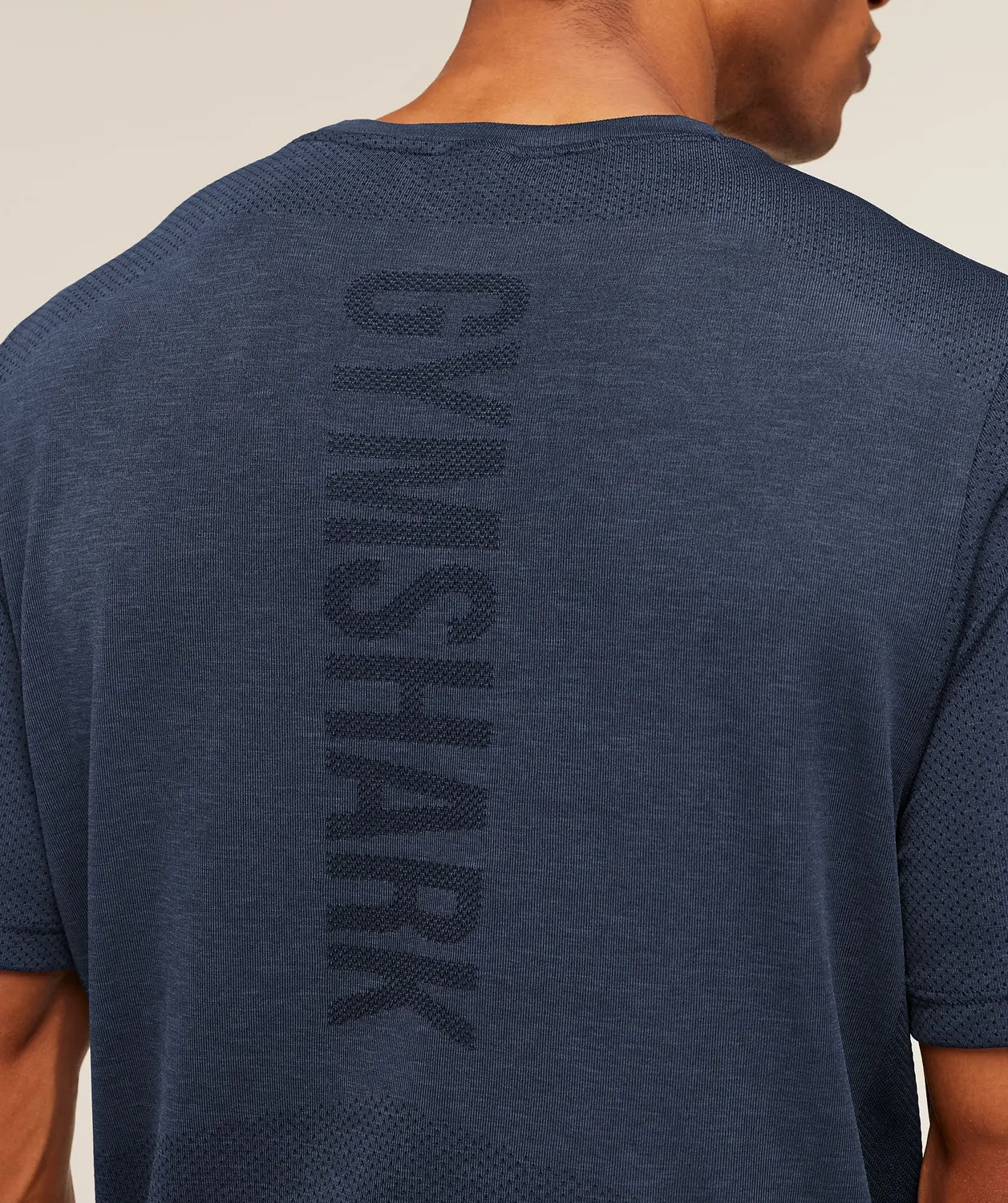Lightweight Seamless T-Shirt Regular - Image 5