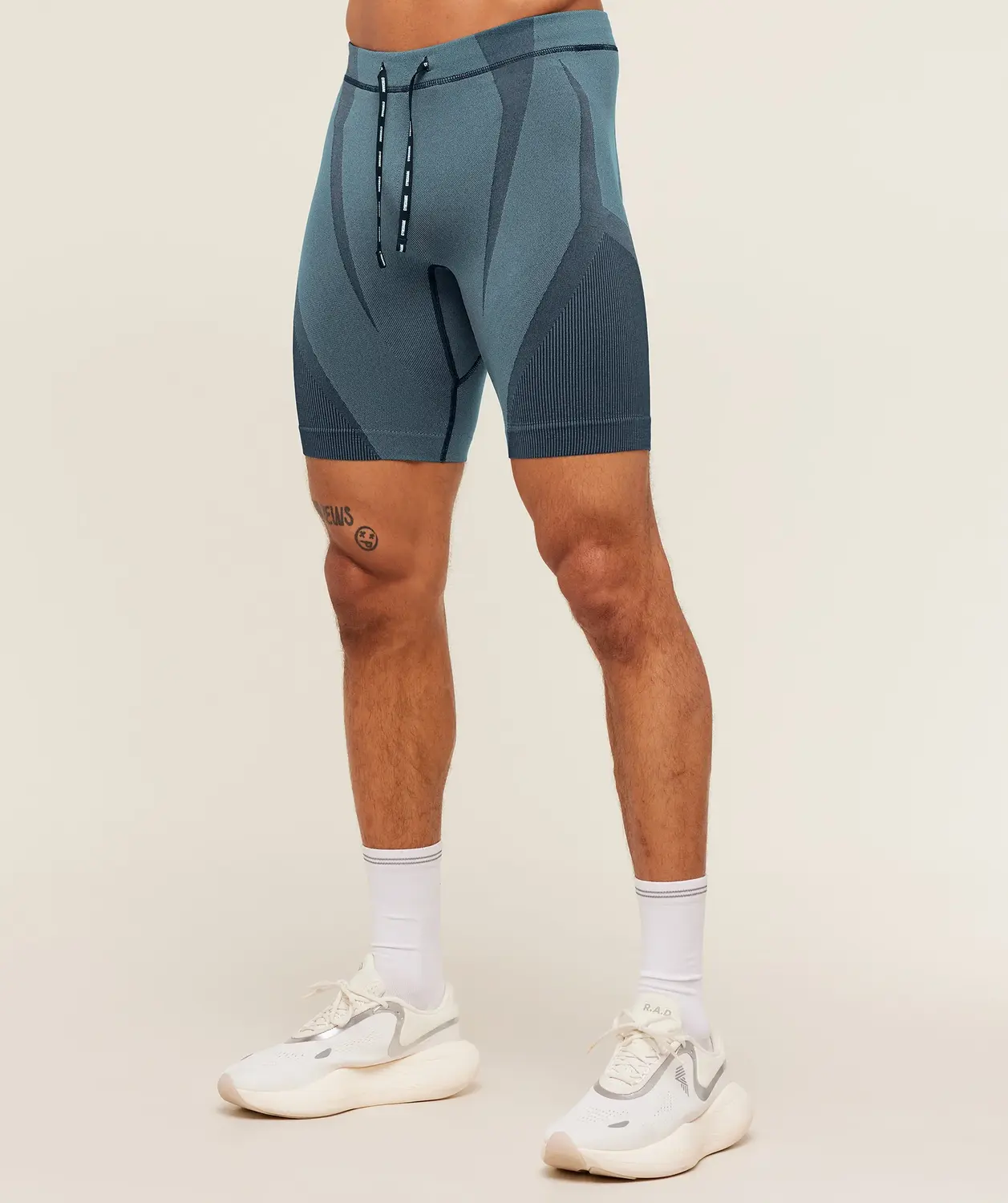 Seamless Running Half Tight Body Fit - Image 3