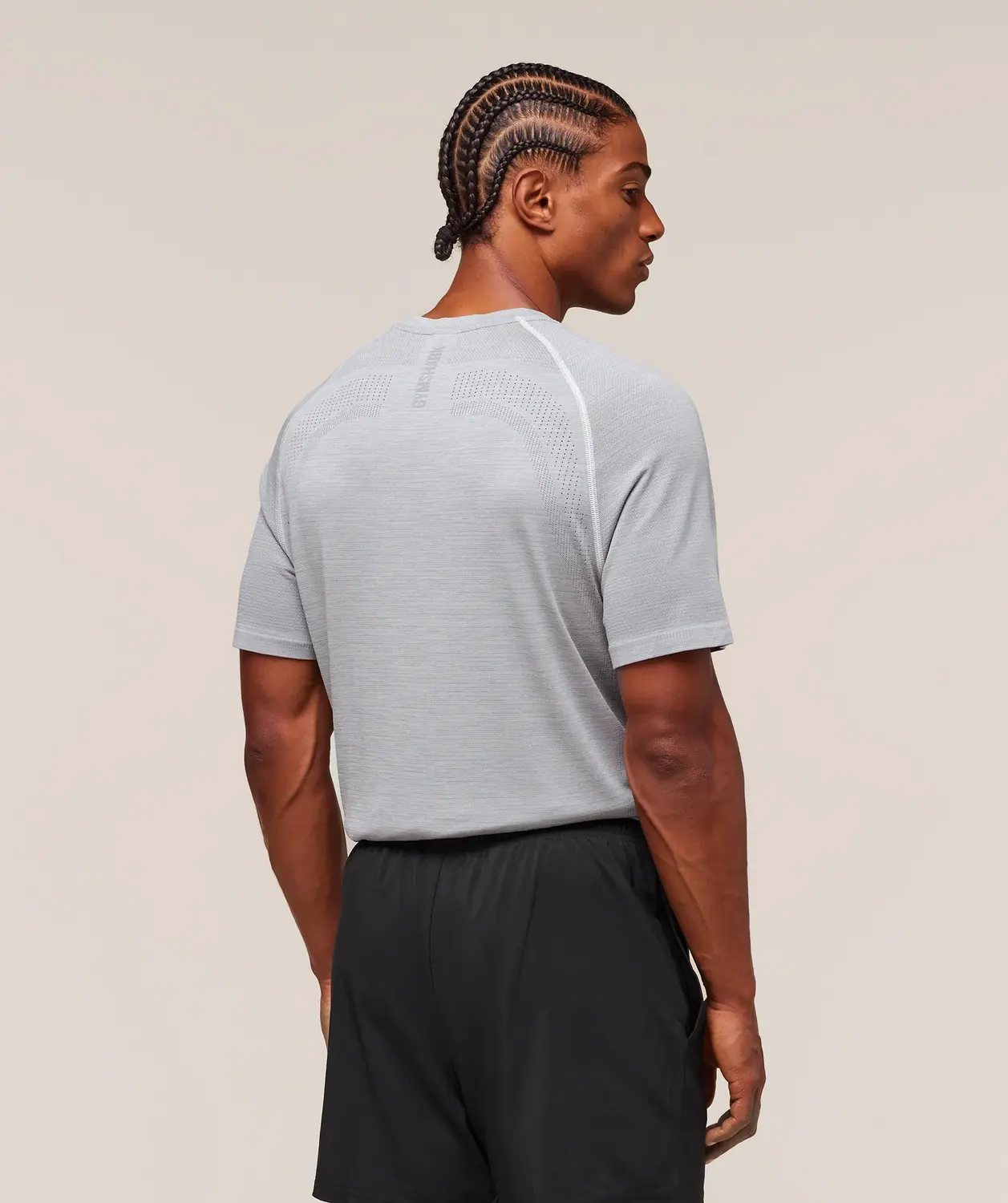 Versatile Seamless T-Shirt - Image 2