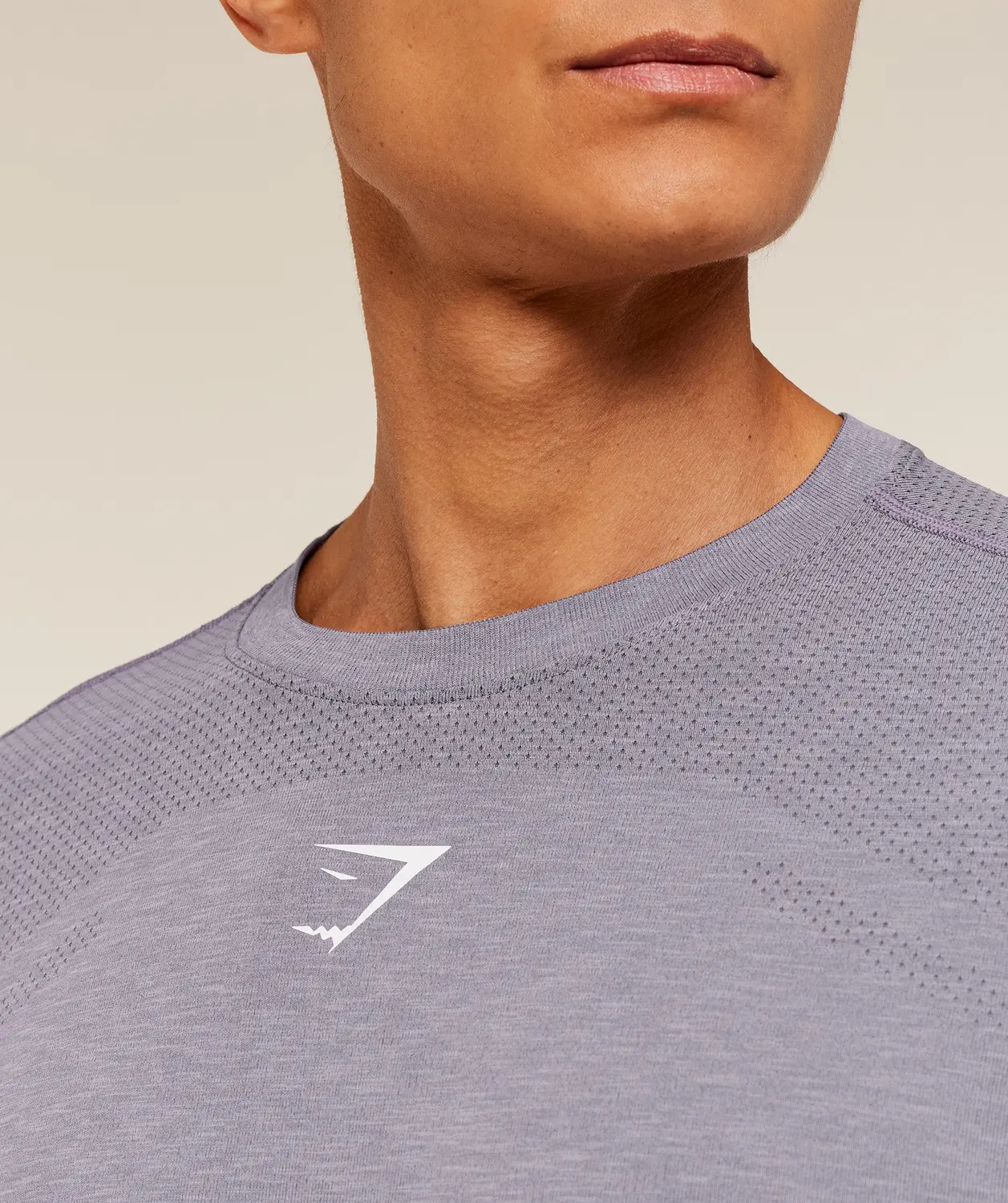 Lightweight Seamless T-Shirt Regular Fit - Image 7