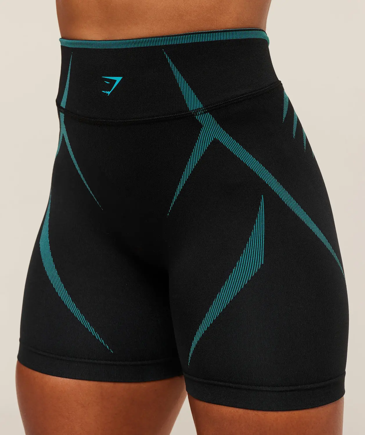 Apex Lift Seamless Short - Image 6