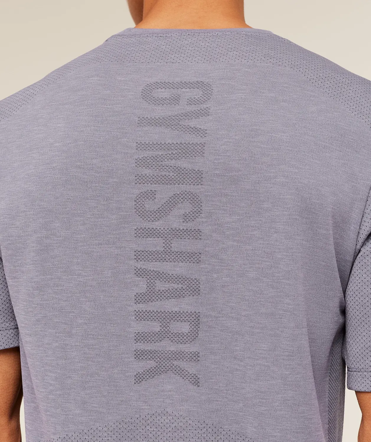 Lightweight Seamless T-Shirt Regular Fit - Image 6