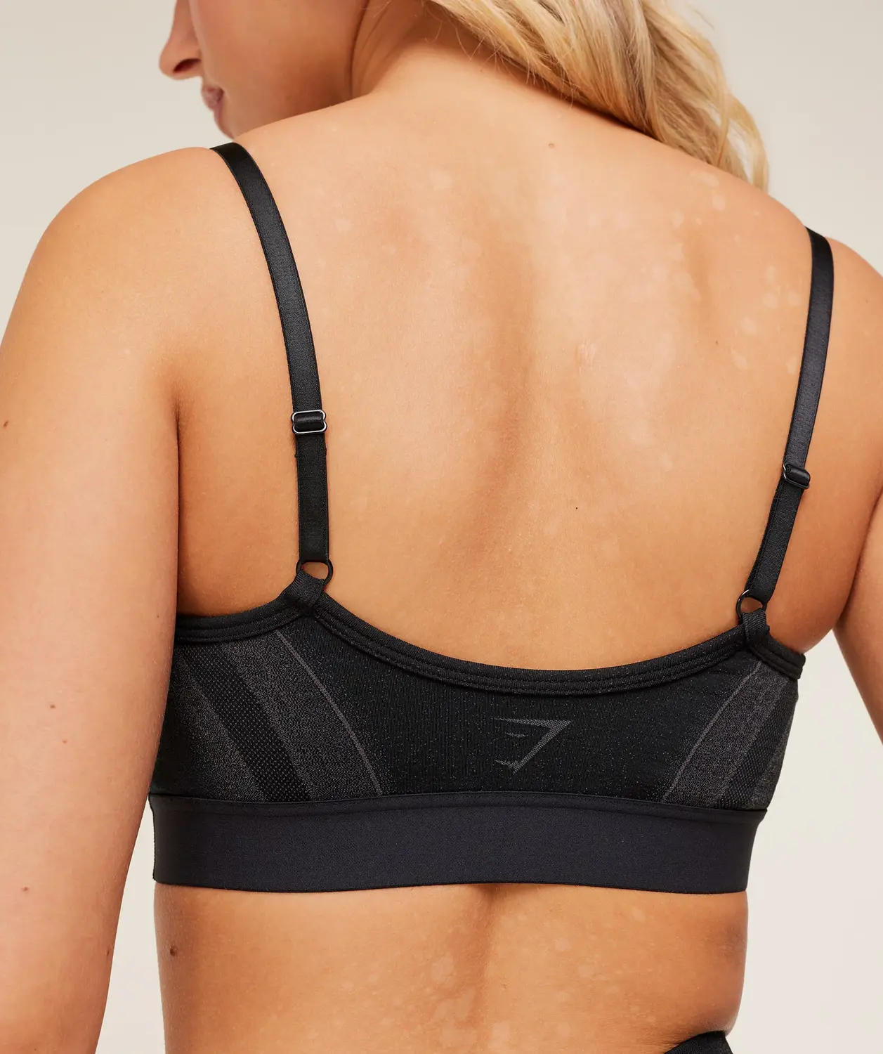 Charge Seamless Sports Bra Medium Support - Image 5